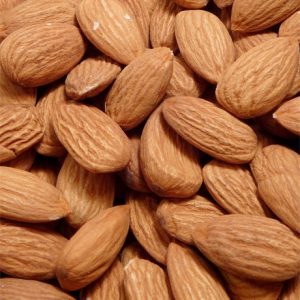 Mandorle al naturale sgusciate